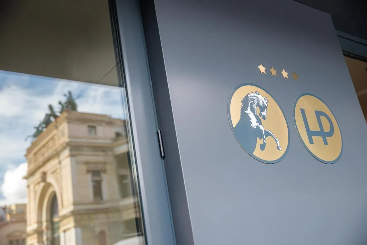 ****  Hotel Politeama Палермо Италия