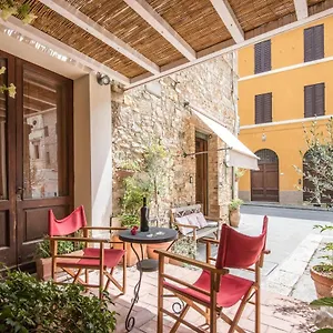radicondoli-house.it-tuscanyhotel.com/
